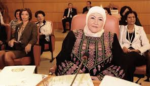وقال عباس إن الحادث الذي وقع بالخيمة في ثالث أيام العزاء في الزعيم الفلسطيني الراحل ياسر عرفات. Ø²ÙˆØ¬Ø© Ù…Ø­Ù…ÙˆØ¯ Ø¹Ø¨Ø§Ø³ ØªØªÙ„Ù‚Ù‰ Ø§Ù„Ø¹Ù„Ø§Ø¬ ÙÙŠ ØªÙ„ Ø£Ø¨ÙŠØ¨ Ù‚Ù†Ø§Ø© Ø§Ù„Ø¹Ø§Ù„Ù… Ø§Ù„Ø§Ø®Ø¨Ø§Ø±ÙŠØ©