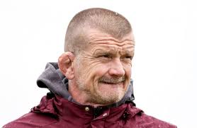 Forwards coach Rowntree signs new two-year deal to stay with Munster