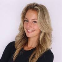 Abby Cole's Instagram, Twitter & Facebook