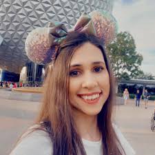 Are meals included in the dolphin encounter