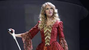 Music video by taylor swift performing love story. Taylor Swift S New Version Of Love Story Is Here And Fans Already Found Hidden Messages Glamour