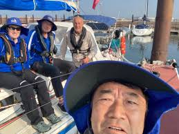 Maureen Dickens being presented her 25 year Membership badge from Vice  Commodore David Gaylor today. Well overdue as Maureen has been a great  member for 28 years now.