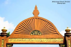 Sélectionnez la date et réserver votre hébergement ! Sunny Day At Sultan Ismail Petra Arch The Kelantan Times