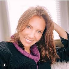 Amy Lyn's Instagram, Twitter & Facebook