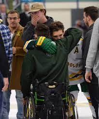 A total of 28 people were on the bus, which was carrying the humboldt broncos team which plays in the saskatchewan junior hockey. Humboldt Broncos Play Emotional First Game Since Bus Crash