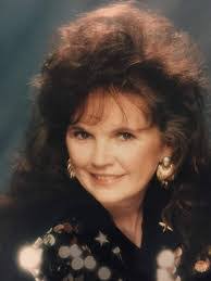 Ann Stolte's Instagram, Twitter & Facebook