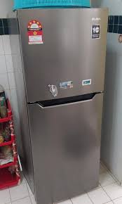 Saya sudah lama menggunakan peti ais satu pintu. Peti Sejuk Elba 250l 2 Pintu Kitchen Appliances On Carousell