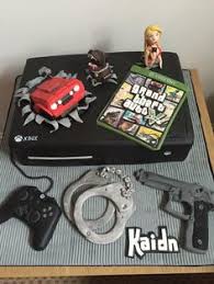Grand Theft Auto Gta Xbox Cake For A Gta Fan All Edible Fondant Figures Xbox Cake Video Game Cakes Ps4 Cake