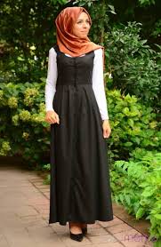 Dugmeli Siyah Tesettur Jile Elbise Modelleri Elbise Modelleri Elbise The Dress