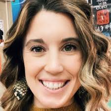 Karly Ross's Instagram, Twitter & Facebook