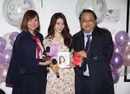 (formal) paternal grandfather (one's father's father). 32æ­²ä¸Šä½å°èŠ±è‡ªçˆ†æ„Ÿæƒ…æœ‰ç¼ºå¤±ç«¥å¹´çˆ¶æ¯é›¢ç•°èˆ‡å¦¹å¦¹ç›¸ä¾ç‚ºå'½ æ¯æ—¥é ­æ¢