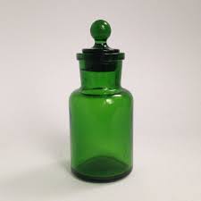 Apr 12, 2017 · determine if you have an old medicine, poison or household cleaning agent bottle by color and design. Small Pharmacy Green Bottle From 1940 60s Vintage Bottle Etsy Vintage Bottle Green Glass Bottles Green Bottle