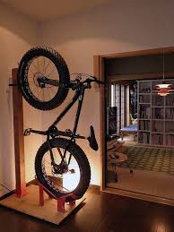 roadmanboの ボンネビルな時間 ファットバイク 自転車収納 自転車