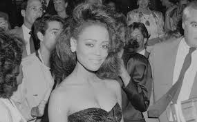 After graduating from sarah lawrence college in 1984, robin immediately began her acting career. How Much Did Robin Givens Get From Mike Tyson