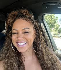 Giles Hawkins's Instagram, Twitter & Facebook