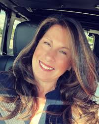 Anyone ever use “At the Top” hair salon in Lehigh Acres? Their reviews,  while not a lot, are good. Trying to find something close to my house. I  just moved from Naples