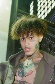 Inside Icebox Hip Hop S Favorite Jewelry Store Rappers Lil Skies Cute Rappers