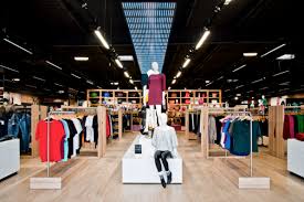 Check spelling or type a new query. Comarch Accompagne La Halle Dans Sa Transformation Omnicanal Et Le Developpement De Sa Strategie De Client Unique