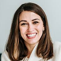 Elizabeth Laborde's Instagram, Twitter & Facebook