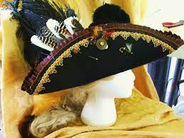 Pirate Hat And Hat Pin By Raphael Vinci Art Pirate Renaissance Steampunk Garb Pirate Hats Hat Pins Pirates