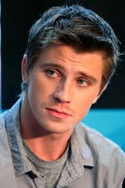 Resultado de imagem para garrett hedlund