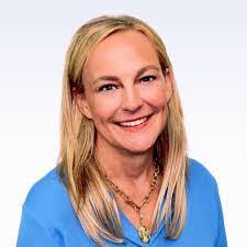 Amanda Skillings's Instagram, Twitter & Facebook