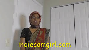 muslim lady impressing boss - XNXX.COM