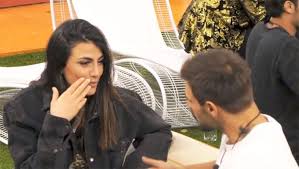 Trailer di la verità, vi spiego, sull'amore (2017). Gf Vip Giulia Salemi A Letto In Topless Con Francesco Monte