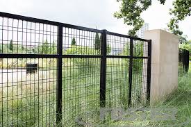 The anti climb barriers are commonly used on construction and demolition sites due to their. Foster Fence Ltd Anti Cut And Anti Climb Security Fence