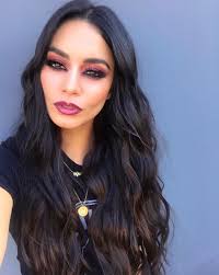 Mane Addicts 11 Vanessa Hudgens Best Hairstyles Mane Addicts Vanessa Hudgens Hair Vanessa Hudgens Makeup Vanessa Hudgens