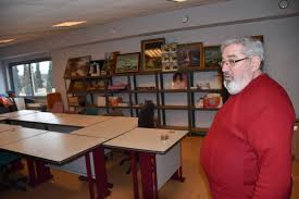 Association humanitaire (entraide, action sociale). Le Secours Populaire Ouvre Son Magasin A Dreux Dreux 28100