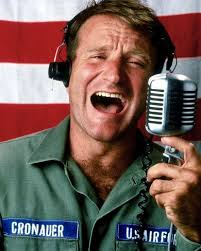 Good Morning Vietnam Photo Allposters Com Robin Williams Movies Robin Williams Good Morning Vietnam