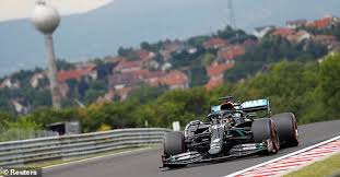 E o espanhol carlos sainz encerrou a prova na oitava posição. Lewis Hamilton Takes 90th Career Pole Position Ahead Of Valtteri Bottas For The Hungarian Gp Daily Mail Online