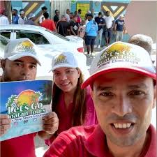 Endless thanks to the incredible team who made Goosemas possible: Special  Guests & Siren Choir: Stuart Bogie, Dave Nelson, Jordan McLean, Krishan  Oberoi, Becca Allen, Maya Rezendes, Emilena Filippelli, Kayla Kutes, Jade