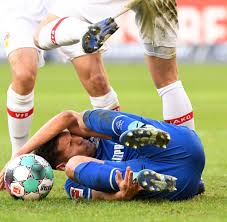 A prolific striker renowned for his clinical finishing. 23 Spieltag Schalker Debakel In Stuttgart Lewandowski Jagt Gerd Muller Welt