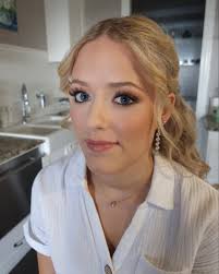 SUNSHINE COAST MAKEUP ARTIST (@victoria.gunn) • Instagram photos and videos