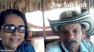 JOSE LUIS GALE artesano labrado en totumo regala al papa Francisco una  vajilla artesanal.