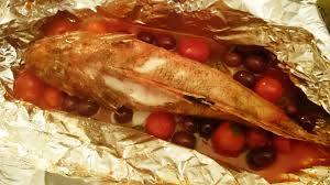 Cucinato al forno con pochi e semplici condimenti, lo scorfano è un secondo gustoso, genuino e facile da realizzare. Scorfano Al Cartoccio Con Pomodorini Mentuccia Ed Olive Itrana Le Chicche Di Cristiana