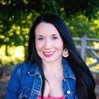 Sasha Berry's Instagram, Twitter & Facebook