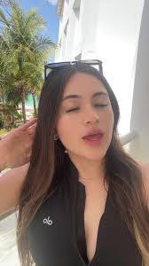 Samantha Candelaria's Instagram, Twitter & Facebook