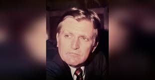 Robert Stamper's Instagram, Twitter & Facebook