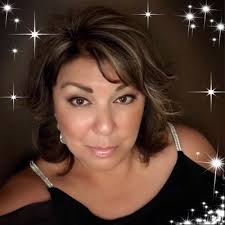 Robin Staats's Instagram, Twitter & Facebook