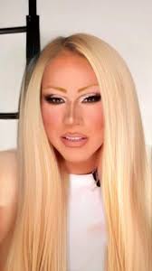 Fixing Scott Barnes' Makeup Job : r/TrixieMattel