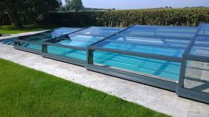 Abri De Piscine Bas De 9 Mois De Baignade En Bretagne Couvrir Sa Piscine