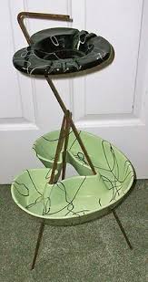 Hull Pottery Mid Century Modern Ashtray Planter On Stand Black Green Keramik Mid Century Decor Mid Century Modern Decor Hull Pottery
