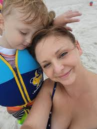 This is what I look like AFTER vacation lol — just wrapped up our first  road trip with the boys 🤣 so grateful for the time with family. I'll clean  up by