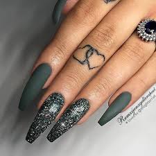 From natural looking nails to acrylic nails to soft gel nails. Dark Matte Pine Green With Glitter On Long Coffin Nails Nail Artis Winter Nails Acrylic Dark Green Nails Green Acrylic Nails