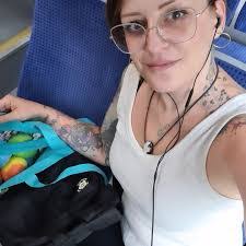 Jennifer Herz's Instagram, Twitter & Facebook