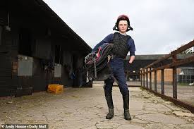 Harry Enright defies the odds to pursue dream of becoming Britain's first  one-handed jockey