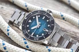 Explore a world of swiss made watchmaking authenticity. Tissot Seastar 2000 Professional Powermatic 80 Dive Watch Hands On